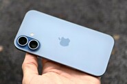 Nejlepší a nejlevnější fotomobil od Applu? Takto fotí iPhone 17 s novou fotovýbavou