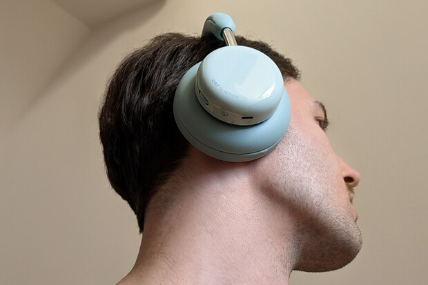 CMF Headphone Pro jsou sluchátka, která si „vybasíte“ dle vlastního vkusu 