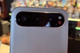 nubia Air přichází na český trh. Na úvod se koupala v pivu