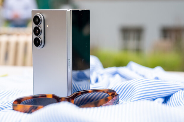 Vlajkovky Samsungu jsou v brutálních slevách. Galaxy Z Fold7 levněji o 10 000 Kč