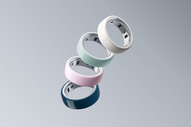 Prsten Oura Ring 4 můžete mít také v zirkoniové keramice 