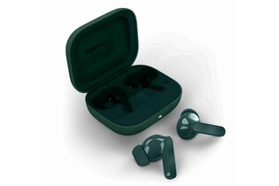 Hutný zvuk a dlouhou výdrž přináší nová sluchátka Motorola Moto Buds Bass
