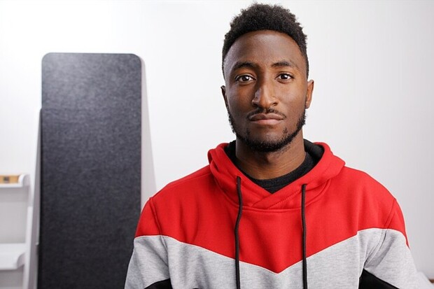 Děkujeme, odejděte. MKBHD ruší svou aplikaci s tapetami 