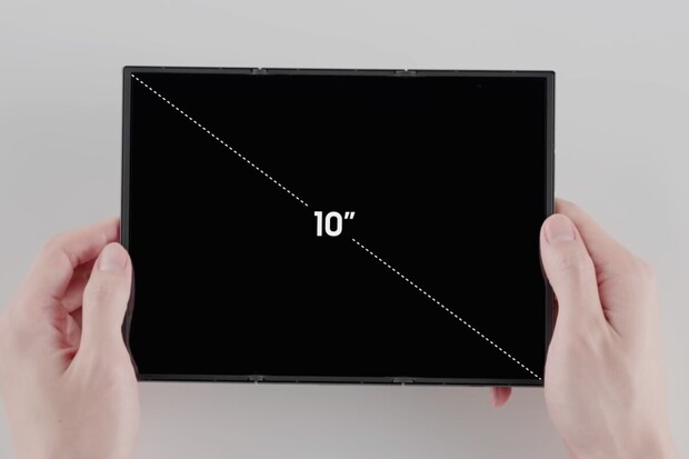 Mobil, kterého se nedočkáme. Zhlédněte alespoň unboxing na Samsungu Galaxy Z TriFold