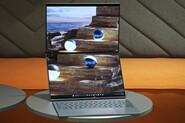 Dva displeje, co už dávají smysl. ASUS představil nový Zenbook Duo 