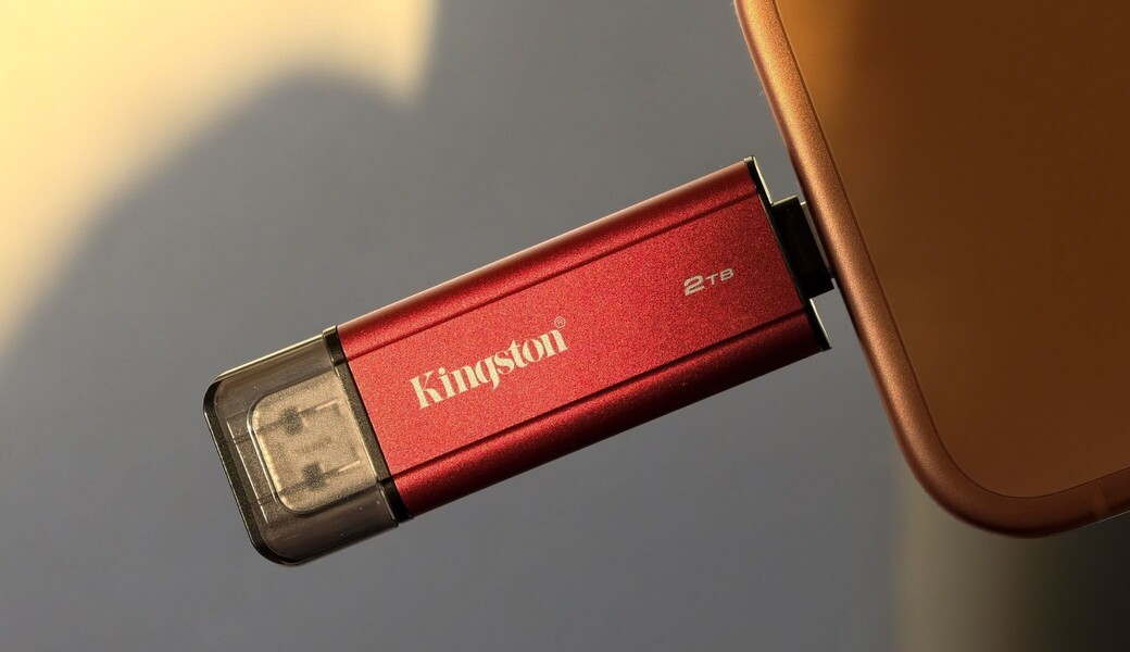 Kingston Dual Portable SSD 2TB