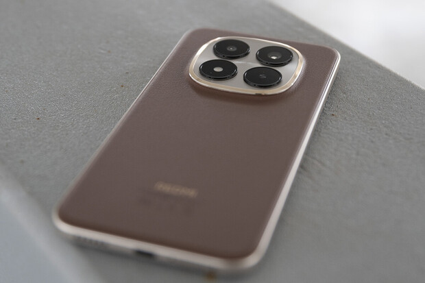 Nejlevnější telefon s 200 Mpx a 120Hz displejem: Redmi Note 15 Pro+ už za 8 440 Kč