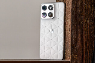 Vadí, že propásla Valentýn? Motorola Edge 70 Swarovski okouzlí už na první pohled