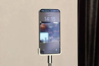 Mobil, nebo robot? Honor Robot Phone nahradí gimbal i osobního asistenta