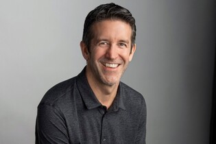 Apple na prahu velké změny. Oficiálně oznámil, kdo bude nástupcem Tima Cooka