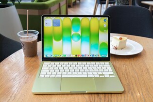 Apple MacBook Neo