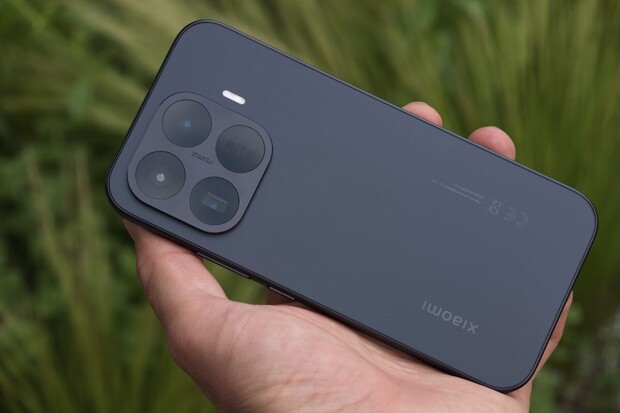 První dojmy z Xiaomi 17T: Ideální balanc mezi velikostí a výbavou?