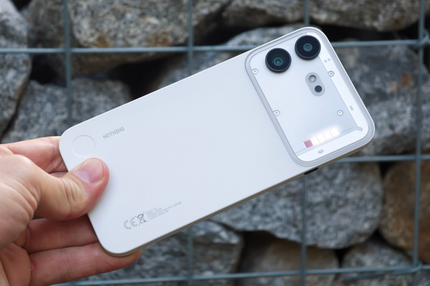 Nothing Phone (4b) v redakci není žádné „béčko“. Ptejte se, co vás zajímá
