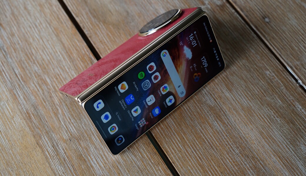 Honor Magic V6