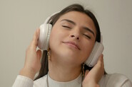 Nemáte si s kým promluvit o hudbě? Spotify na to má AI asistenta