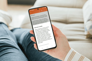 Mobilní aplikace Email.cz dostává AI. Umí shrnout znění e-mailu