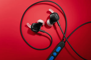 Bose po 11 letech představuje nová kabelová sluchátka, přidávají ANC