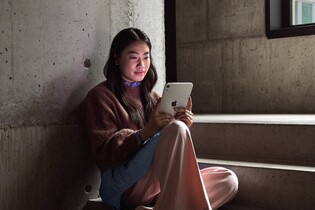 Nový Apple iPad mini je tady. Má OLED displej a vejde se do 20 tisíc korun