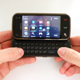 Nokia N97 mini: menší sestřička, co umí to samé