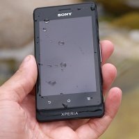 Testujeme Sony Xperia go: první dojmy z odolného Androidu