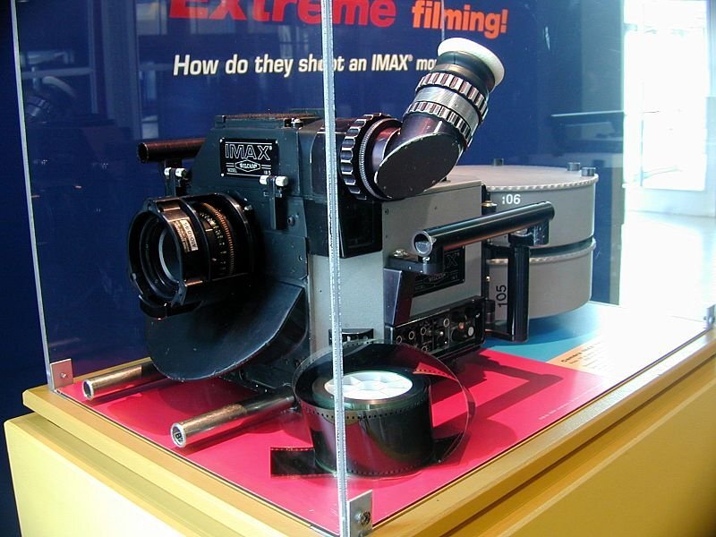 IMAX kamera a svitek 70mm filmu