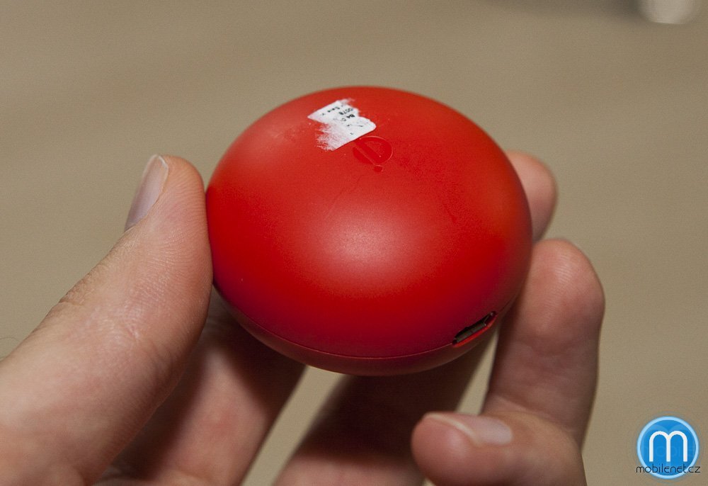 Inovovaný bluetooth headset Nokia Luna s indukční nabíjením