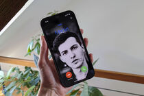 iOS 17 - Pohlednice v kontaktech