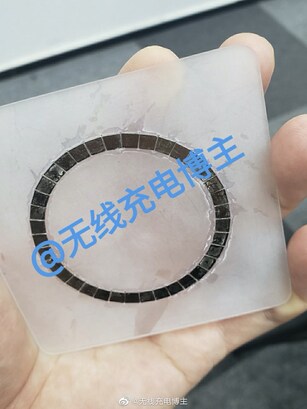 iPhony 12 bezdrátové nabíjení