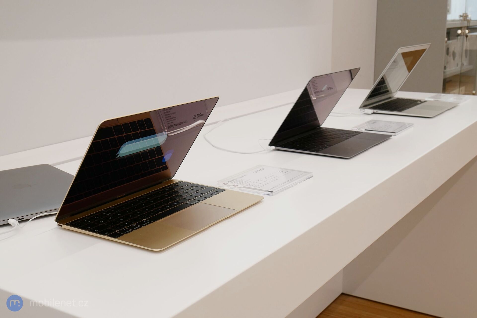 iWant OC Nový Smíchov