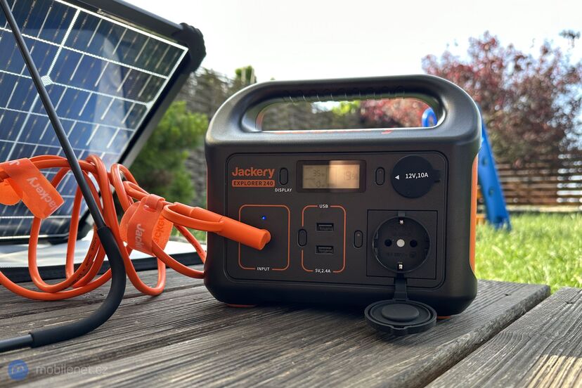 Jackery Explorer 240