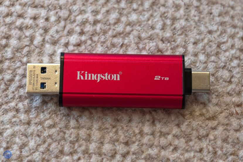 Kingston Dual Portable SSD 2TB