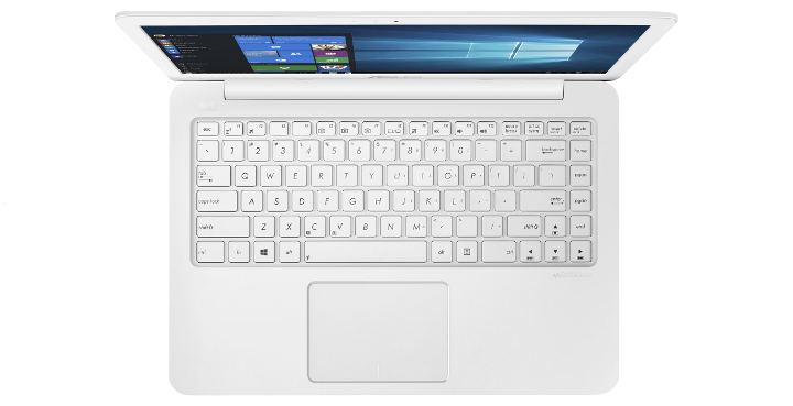 klávesnice a touchpad