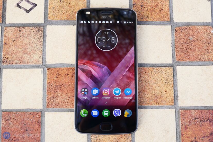 Lenovo Moto Z2 Play