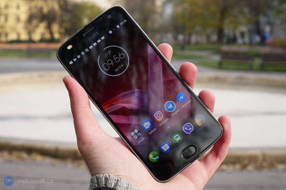 Lenovo Moto Z2 Play