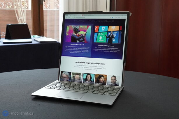 Lenovo ThinkPad rolovací displej