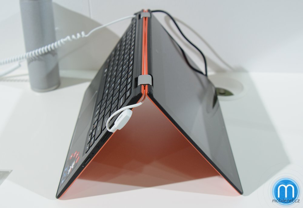 Lenovo Yoga 700