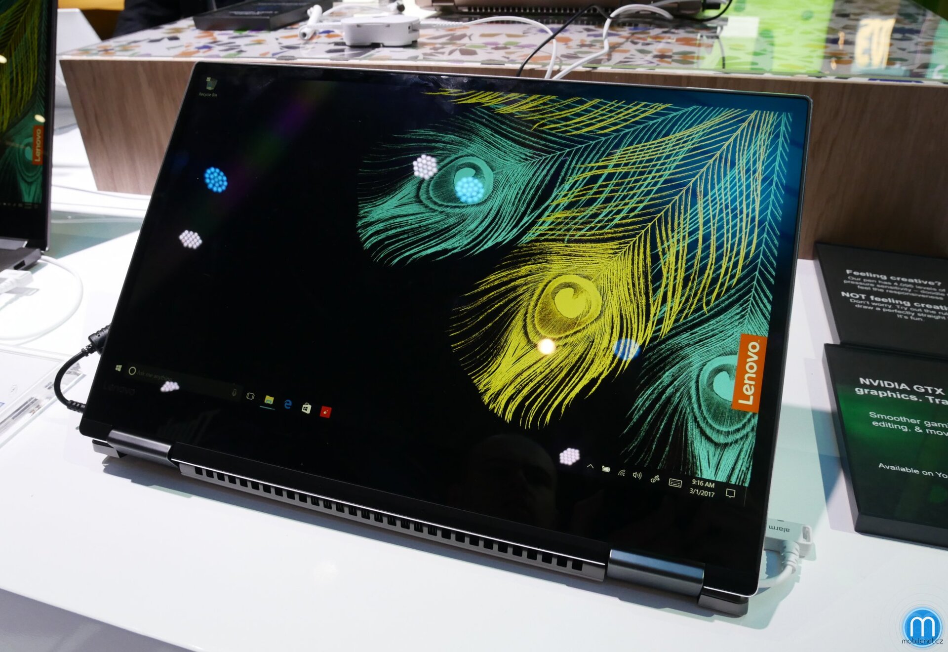 Lenovo Yoga 720