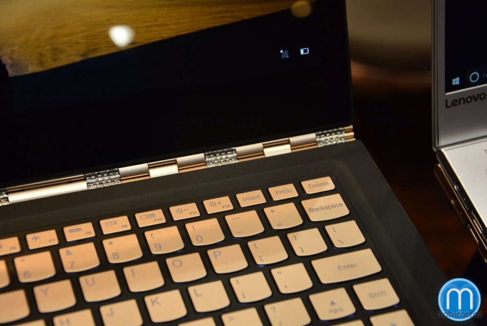Lenovo Yoga 900S