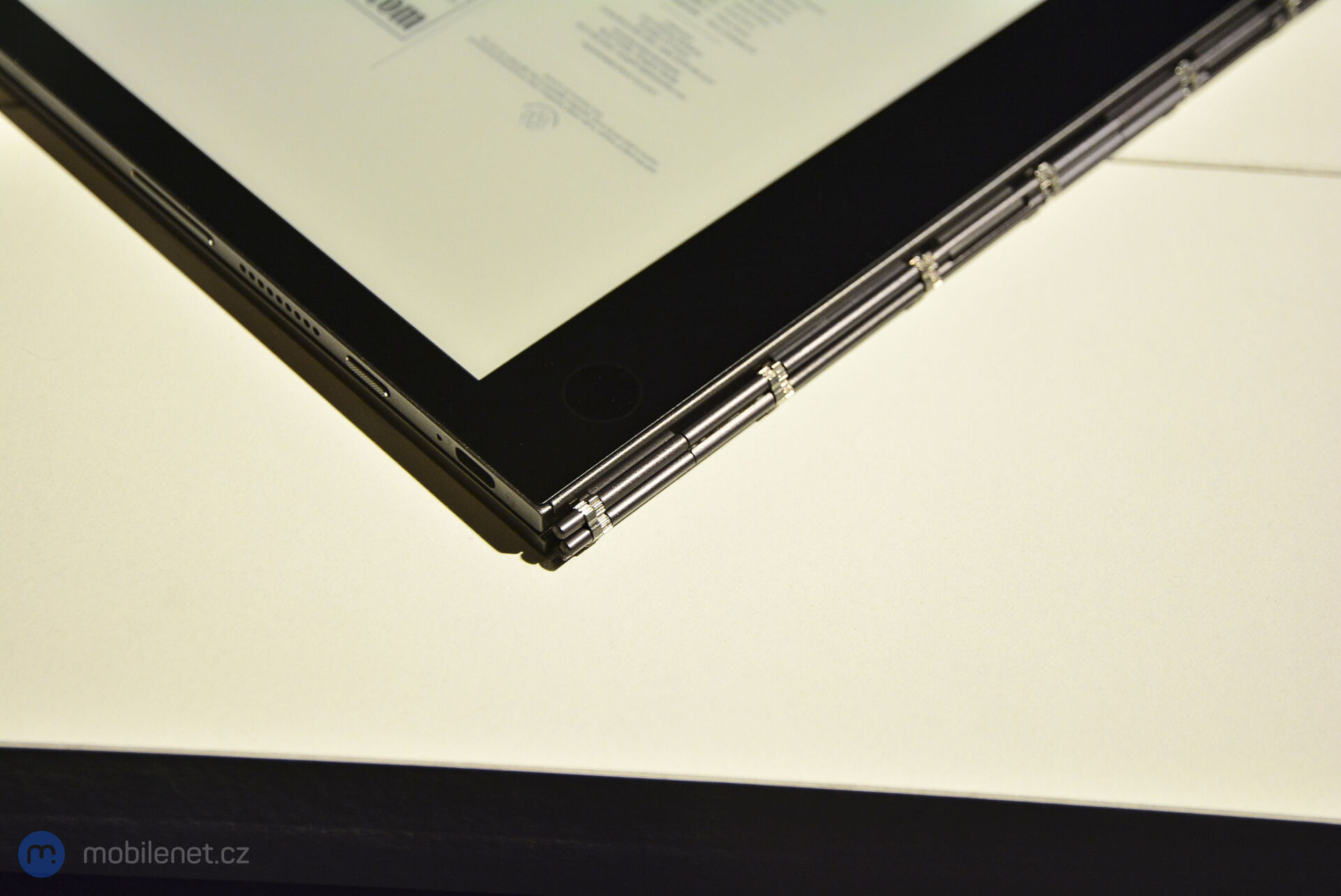 Lenovo Yoga Book C930