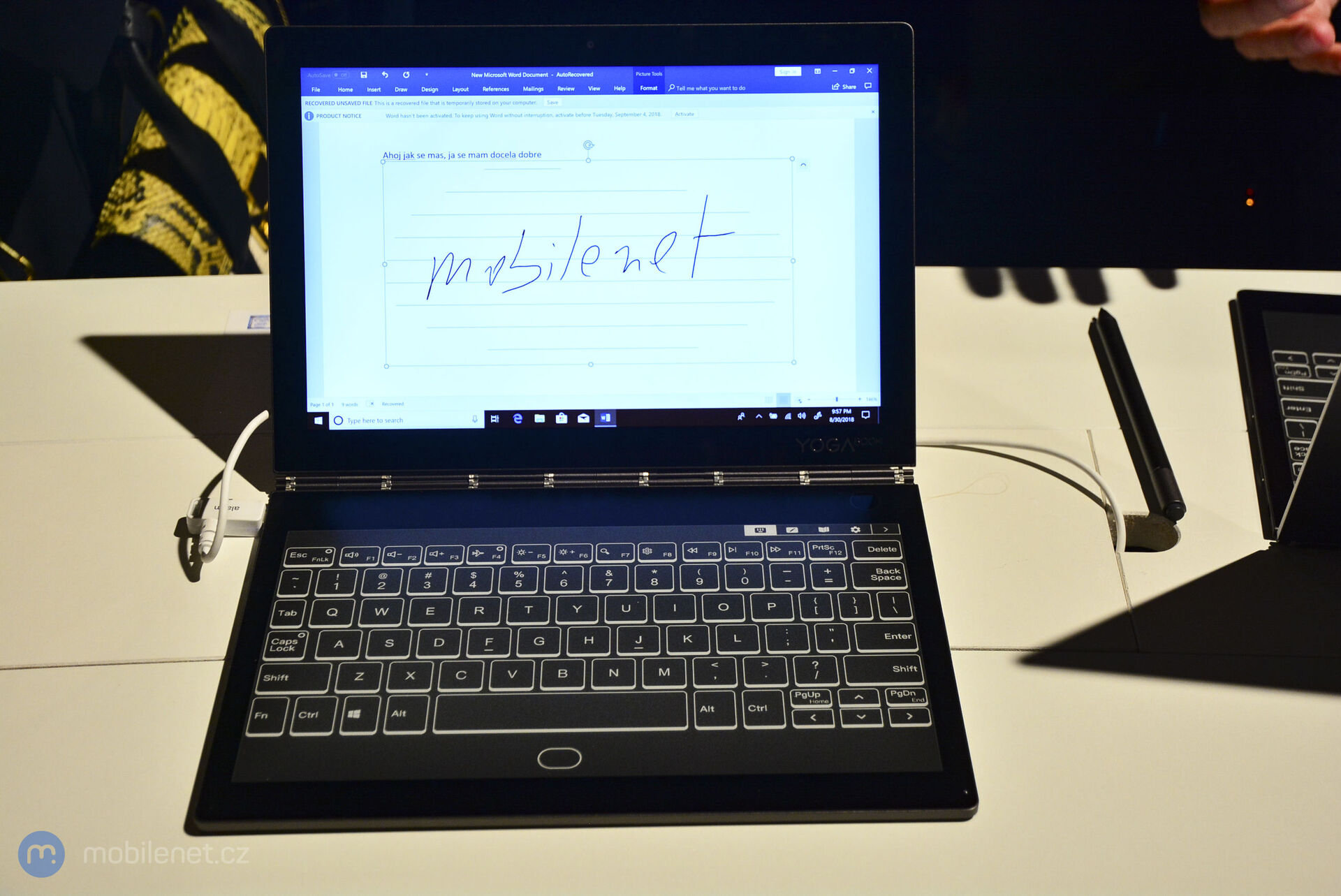 Lenovo Yoga Book C930