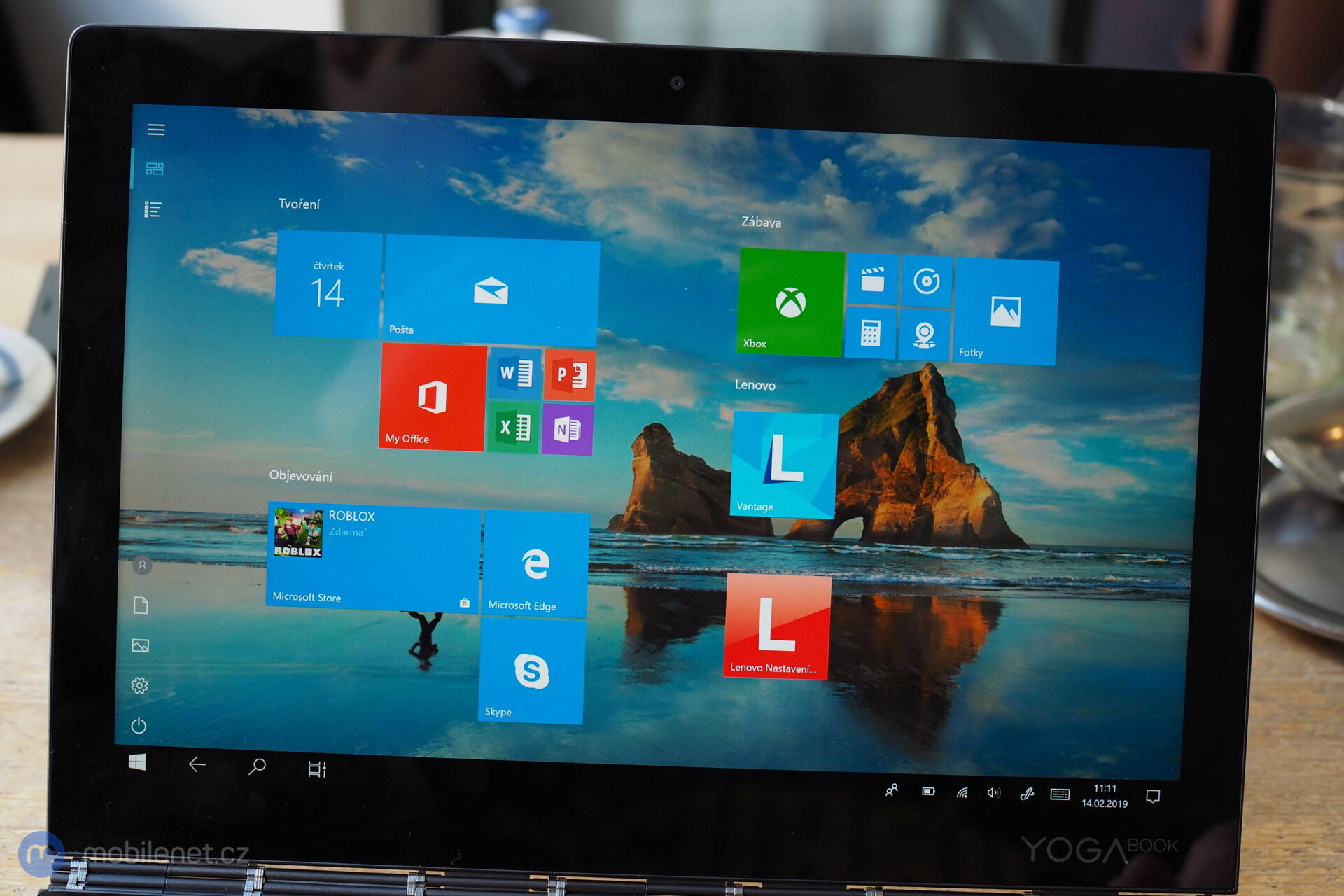 Lenovo Yoga Book C930