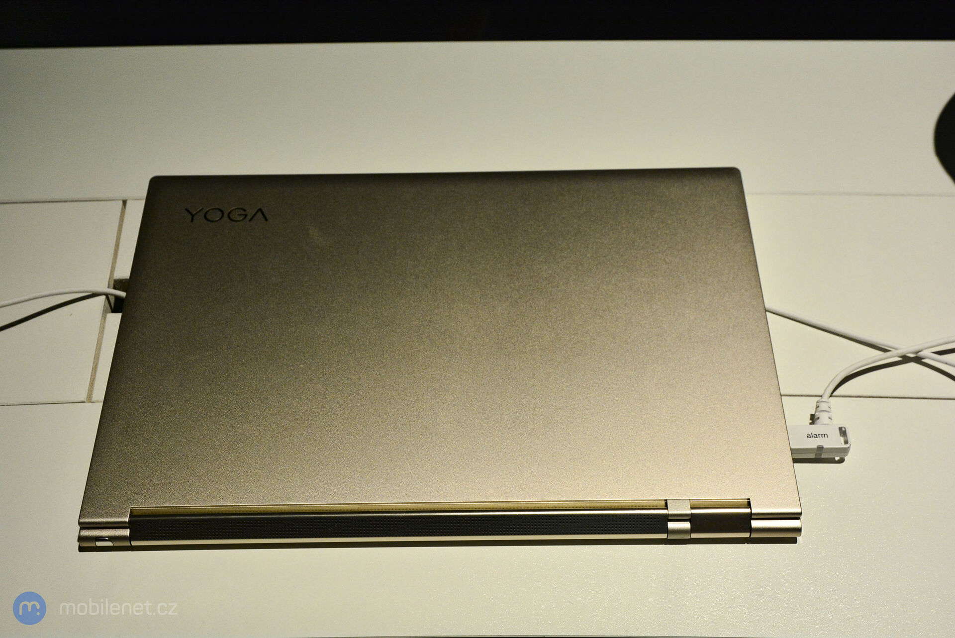 Lenovo Yoga C930