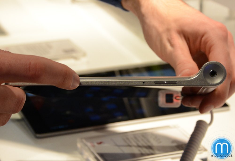 Lenovo Yoga Tablet 10 HD+