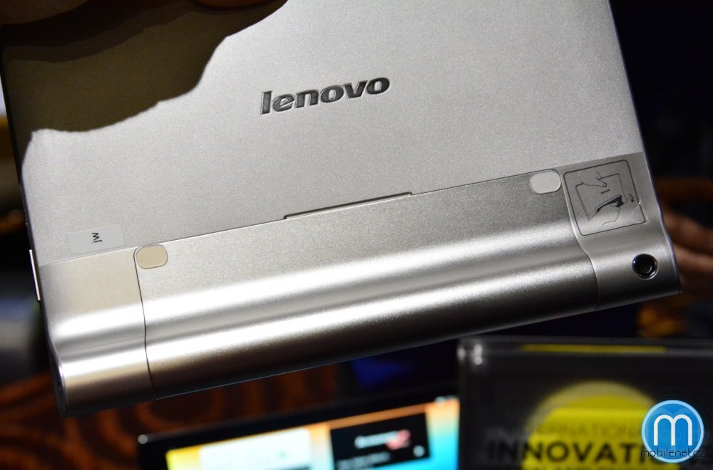Lenovo Yoga Tablet 8\"