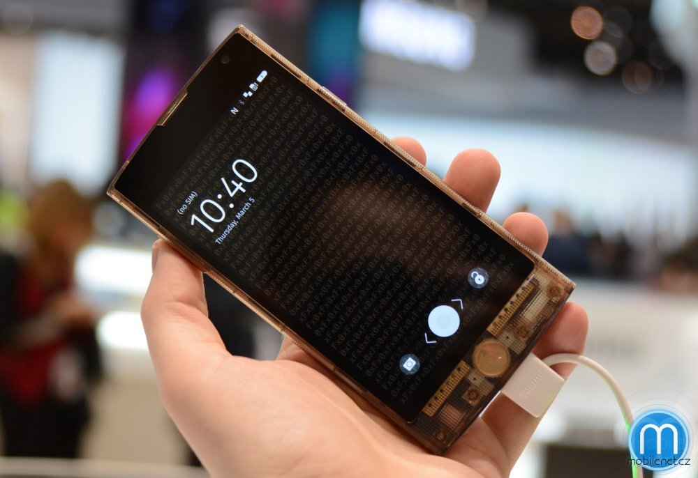 LG Fx0