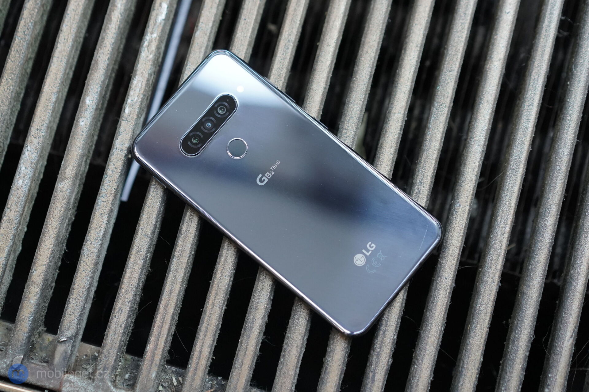 LG G8s ThinQ