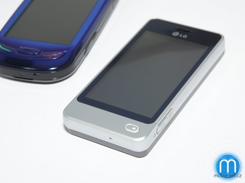 LG GD510 Pop a Samsung S7550 Blue Earth