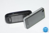 LG GD510 Pop a Samsung S7550 Blue Earth