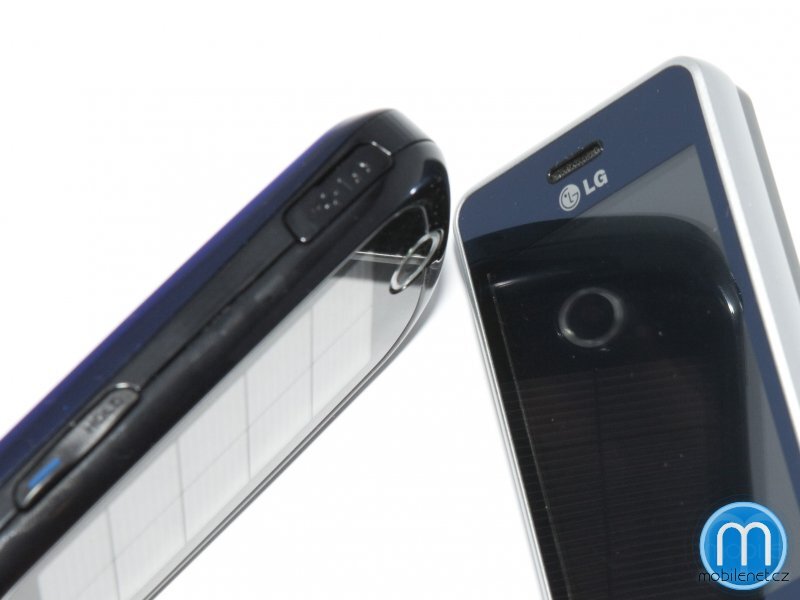 LG GD510 Pop a Samsung S7550 Blue Earth