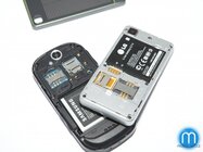 LG GD510 Pop a Samsung S7550 Blue Earth